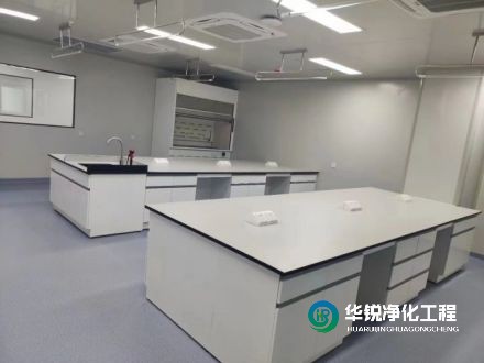 實驗室空調(diào)通風系統(tǒng)設計及壓力控制
